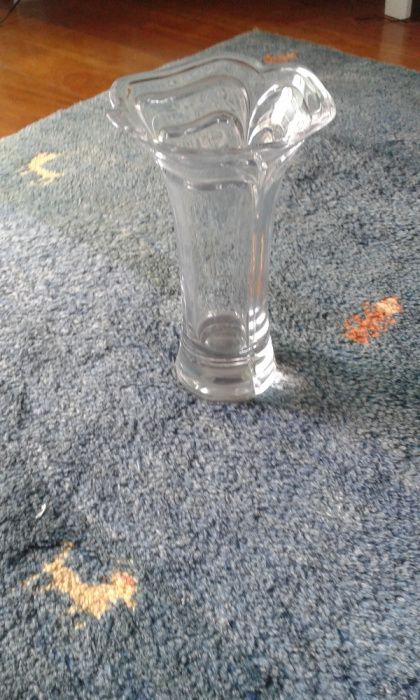 Jarra de cristal com flores