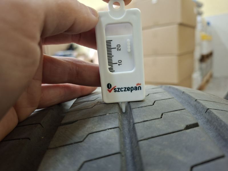 4x Continental VanContact Eco 215/70R15C