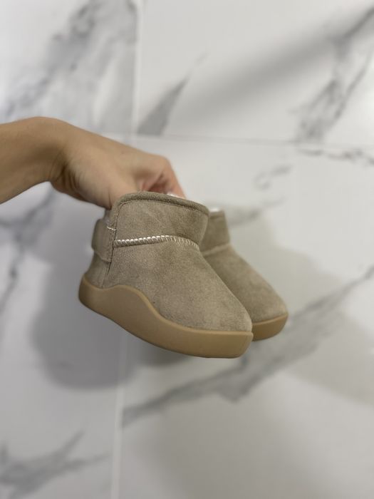 Нові дитячі уги