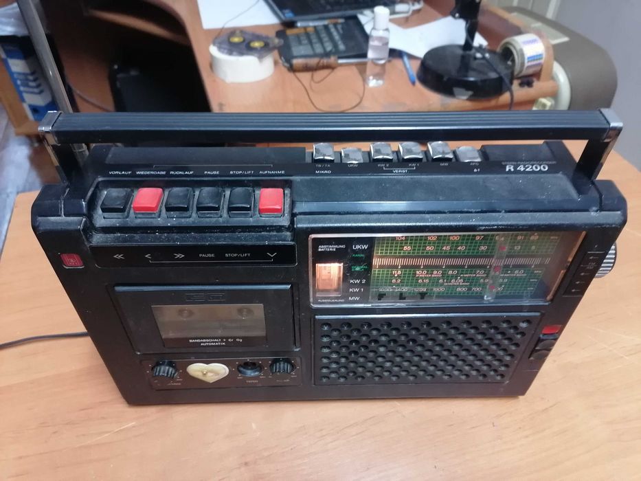 Radiomagnetofon RFT R4200