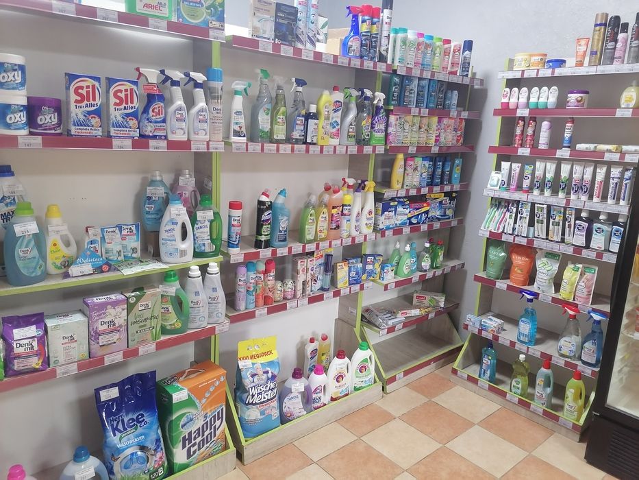 Продам торгове обладнання стелажі дсп