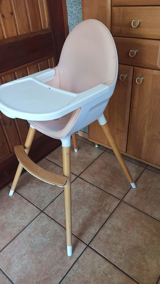Krzesełko do karmienia Kinder Kraft pudrowy róż brzoskwiniowy