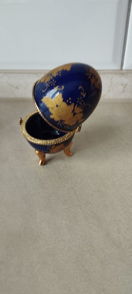 Jajko a 'la Fabergé - szkatułka puzderko porcelana ceramika