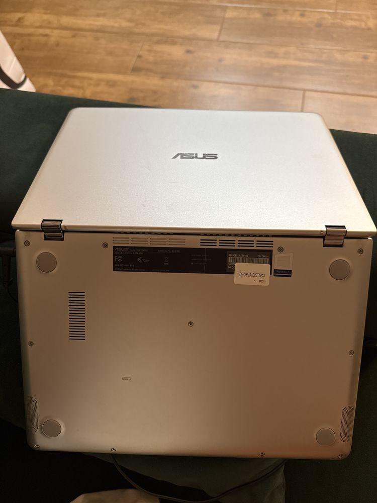 Asus Laptop  8 GB RAM | 1 TB HDD | Dotykowy ekran | Windows 10