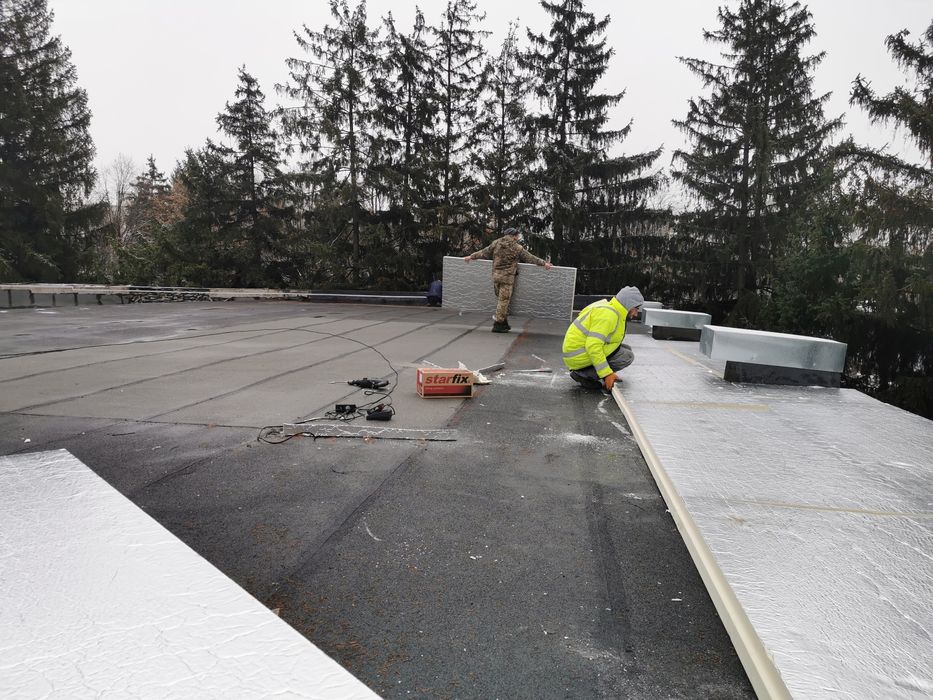 Монтаж ПВХ мембраны. Кровельные работы. Ремонт плоской крыши.