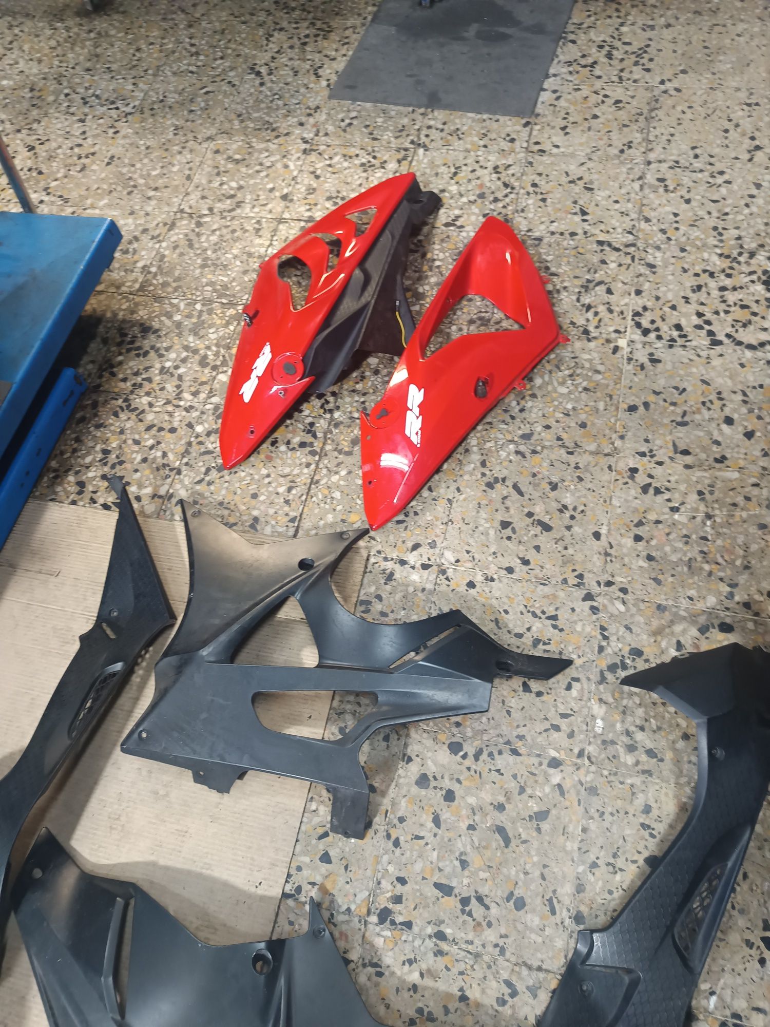 Vendo plásticos BMW s1000 r