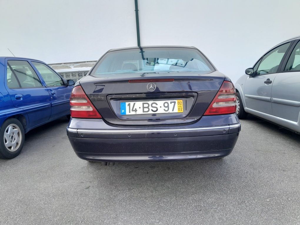 Mercedes-Benz 220 [189.000km!]