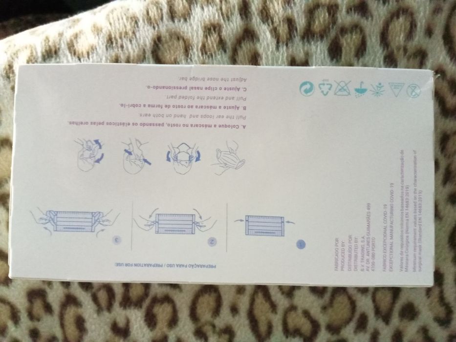 25 + 14 Máscaras Cirúrgicas Criança