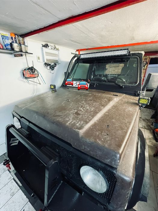 Suzuki Samurai