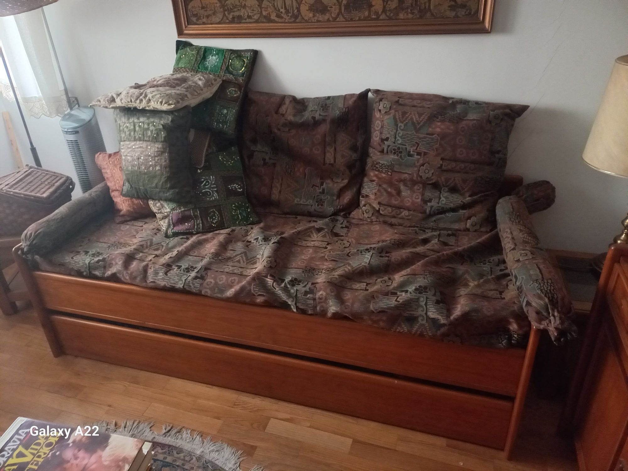 Sofa cama com gaveta