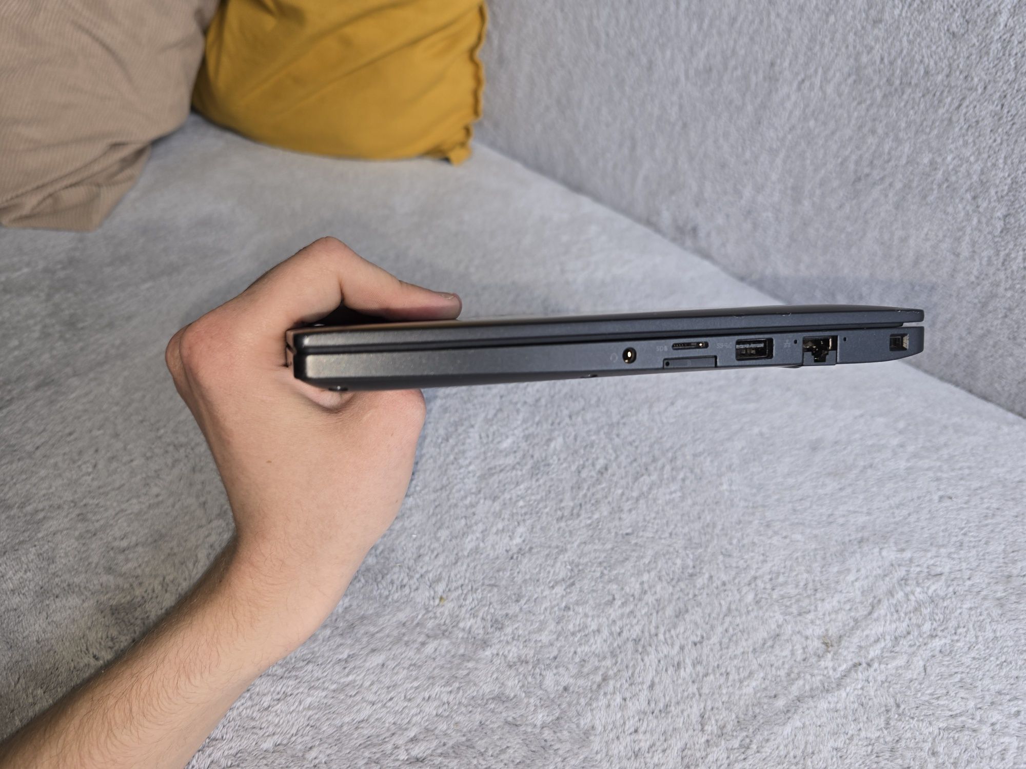 Laptop Dell Latitude 7390