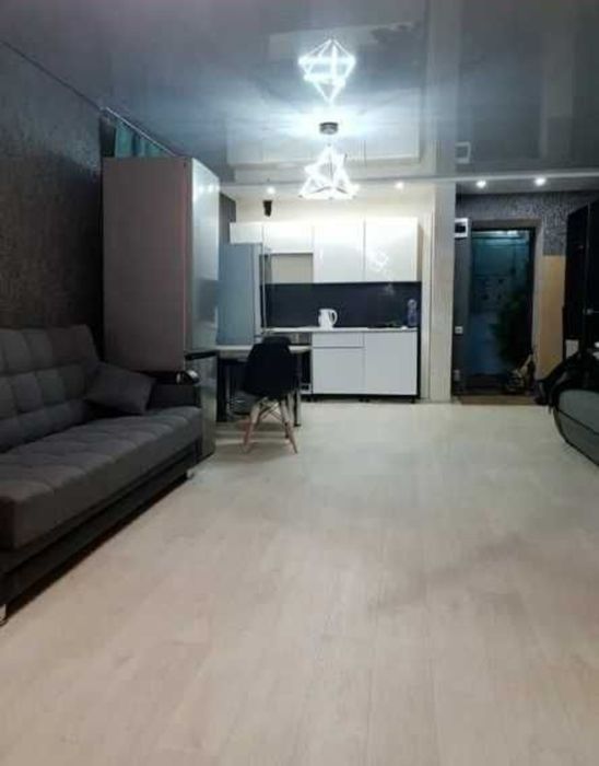 Сдам 2х комнатную квартиру студию на любой срок центр ул. Свободы