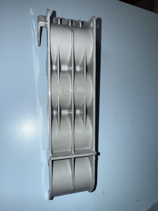 Кронштейн AC838867 Kverneland