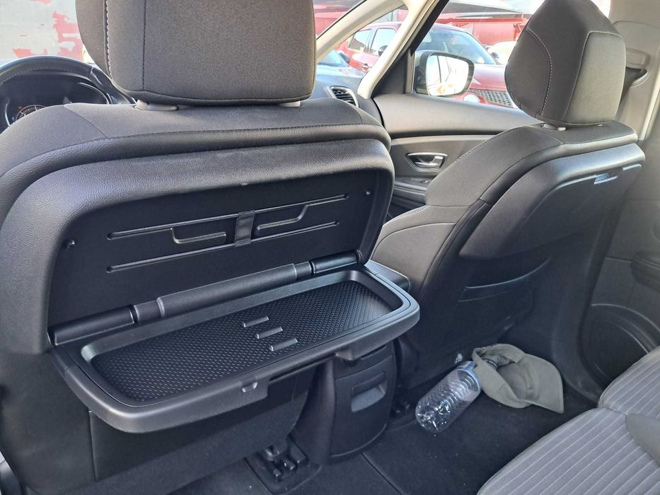 renault grande scenic 7 lug