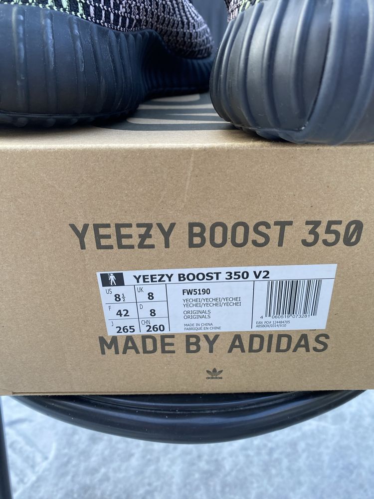 Adidas Yeezy Boost 350 V2 Yecheil 42 sneakersy czarne