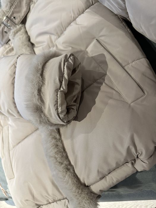 Жіноча куртка