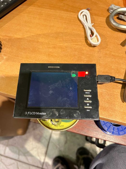 Monitor serwisowy CCTV do kamer analogowych FHD, praktycznie nowy