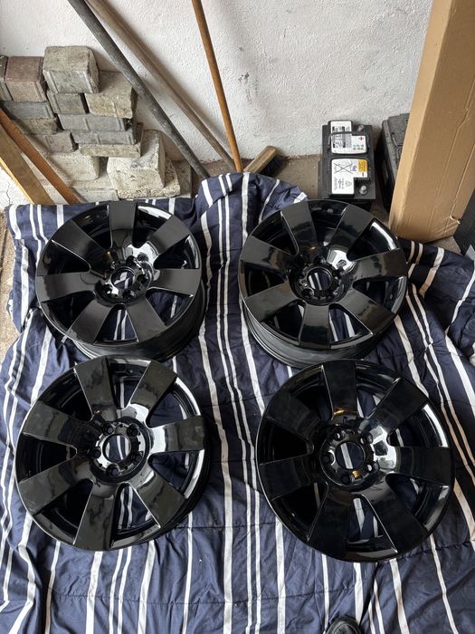 Felgi BMW 5x120 18”  IS30 8j