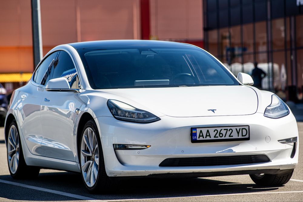 Tesla model 3, long range 75 кВт