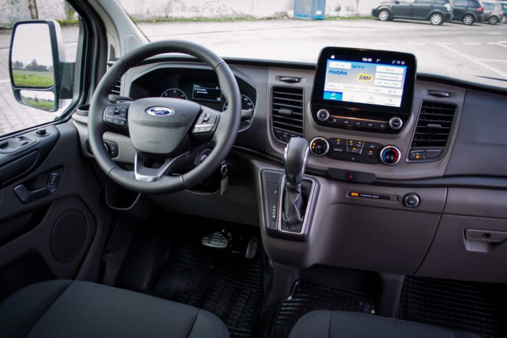 Bus 9 Osobowy Wypożyczalnia Wynajem do Wynajęcia Ford Transit Custom
