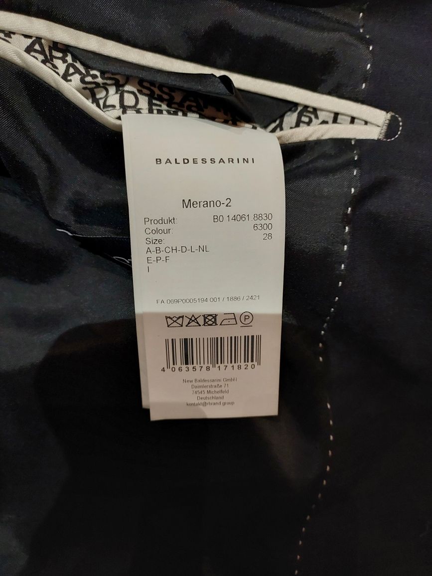 Nowa marynarka marki Baldessarini rozm.28.