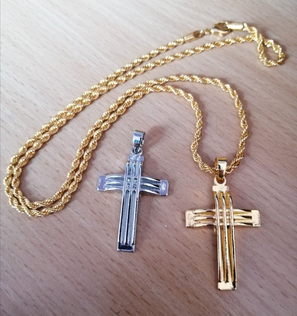 Krzyż Toretto srebrny, krzyż na łańcuszku, naszyjnik z krzyżem