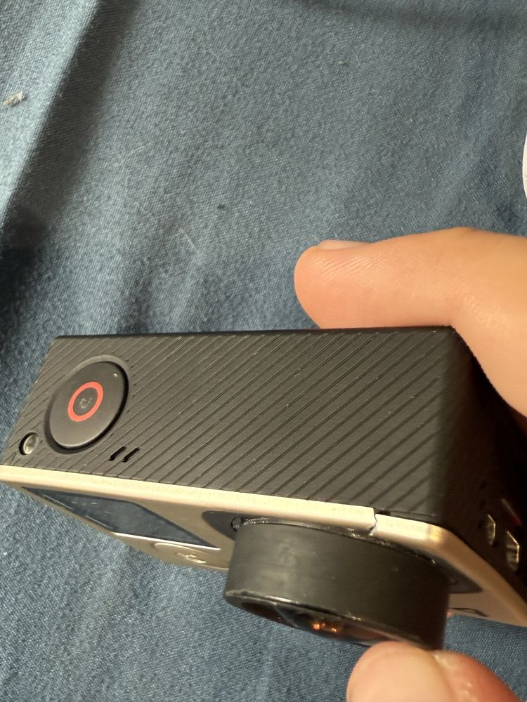 Witam sprzedam gopro hero 4 plus dużo dodatków bez karty pamieci