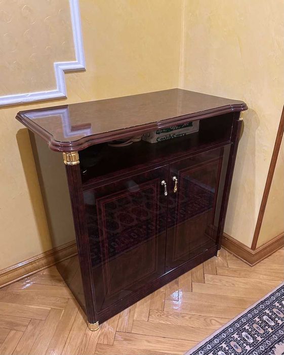 тумба італійська