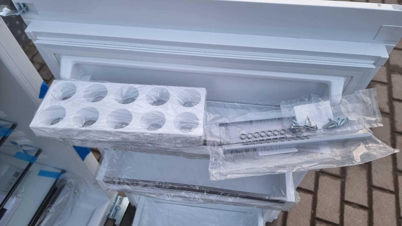 Chłodziarka do zabudowy  Liebherr DRe 3900, EasyFresh, LCD, JAK NOWA