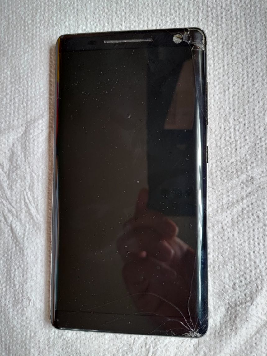 Nokia 8 Sirocco unikalny model