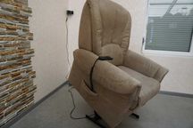 fotel elektryczny pilot  pomoc wstawania osobne funkcje hukla (w-970)