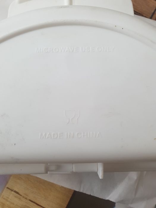 Naczynie  do robienia omletów w mikrofali