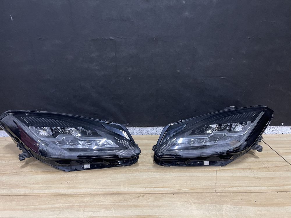 Lampy przód Jaguar E-pace x540