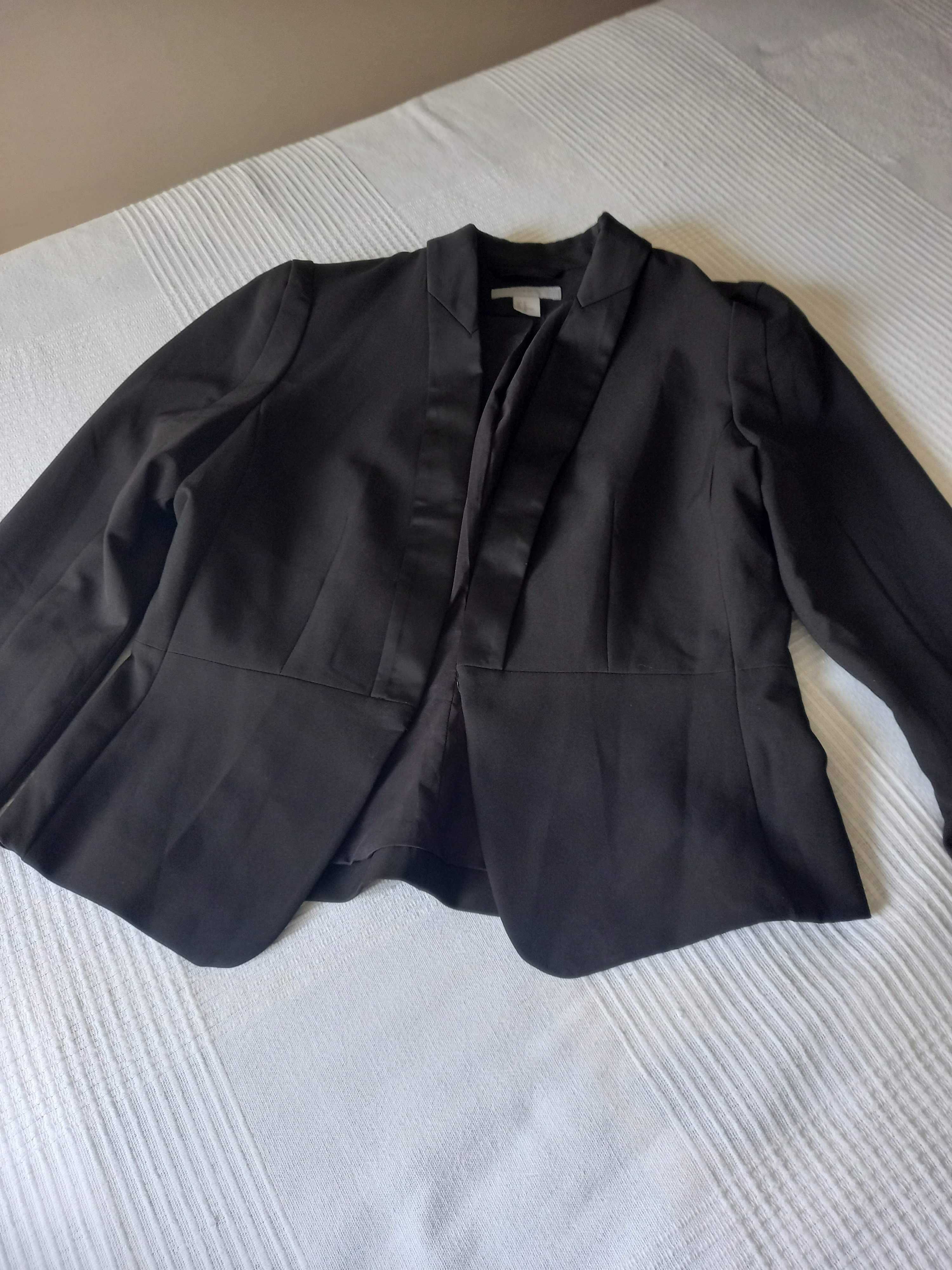 Casaco preto, H&M, Tam 40 (Portes incluídos)