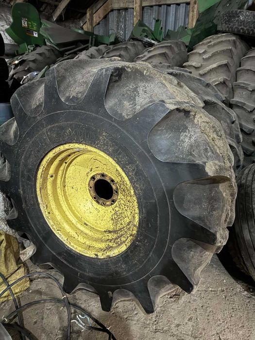 Колеса на комбайн JohnDeere (джондір)