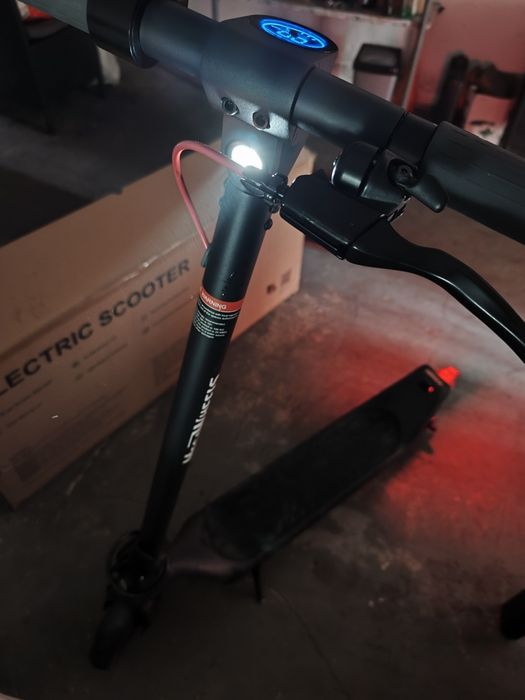 Hulajnoga Elektryczna MEGAWHEELS 350W 9"  120KG 20