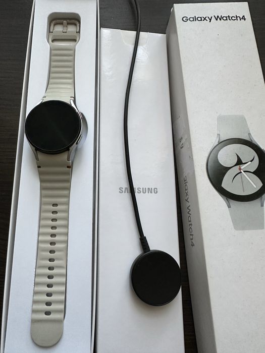 Годинник Samsung Galaxy Watch 4 classic 40mm