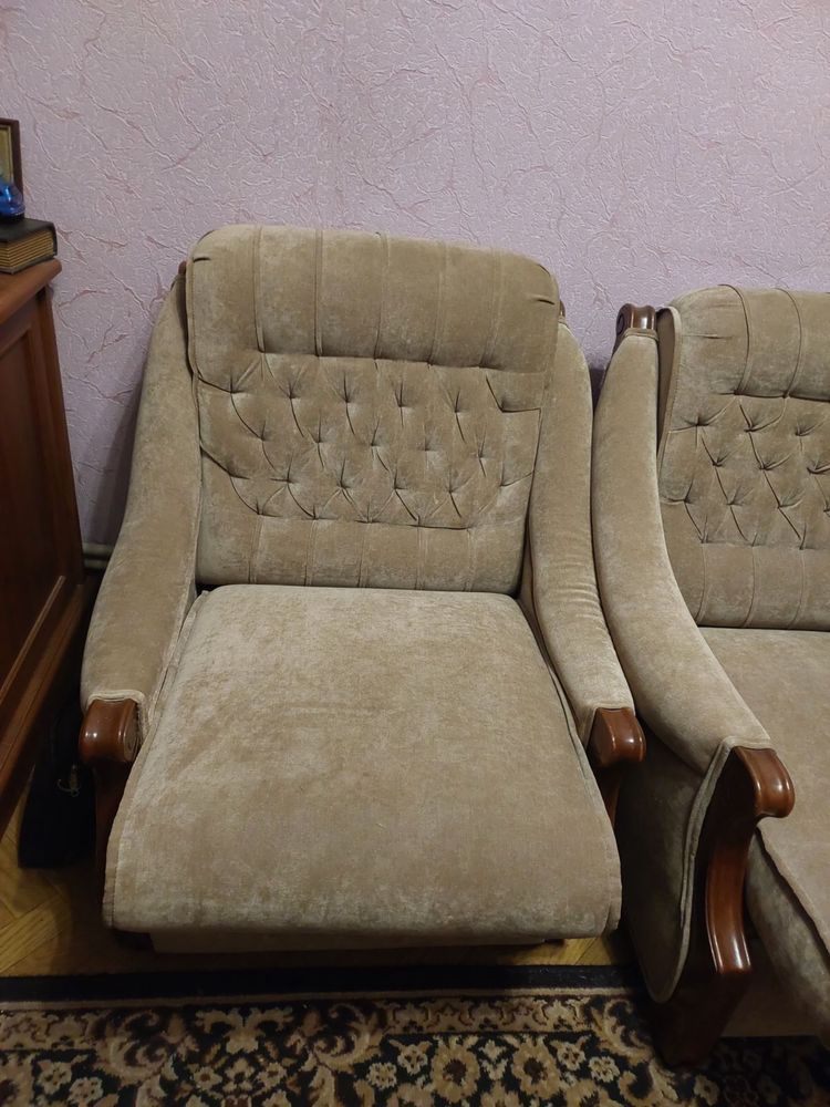 Диван в чудовому стані