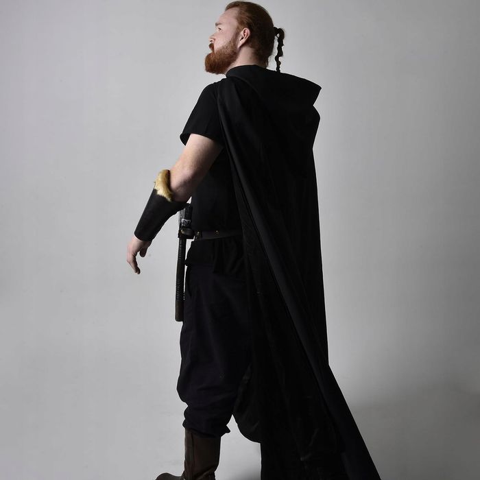 Peleryna Płaszcz Z Kapturem Karnawałowy Unisex Satynowy Czarny