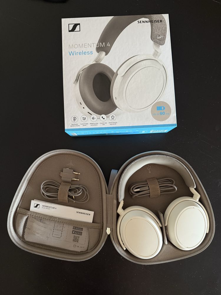 Headphones Sennheiser Momentum 4 - Como Novo