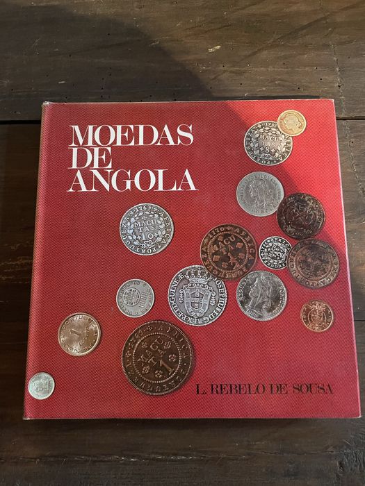 Livro moedas de Angola