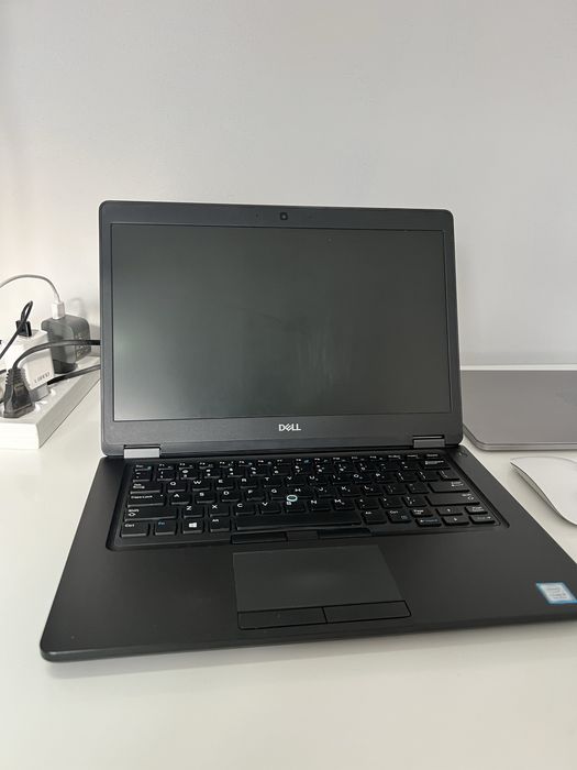Laptop Dell Latitude 5490