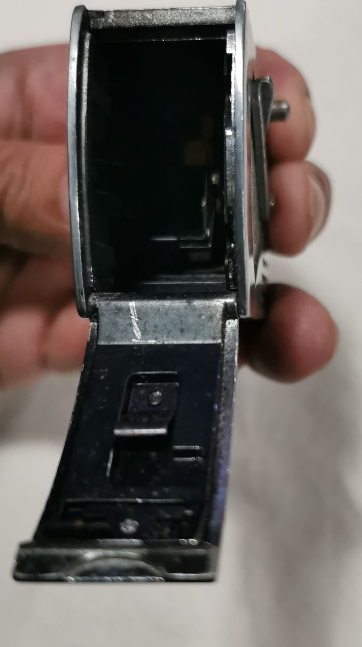 Câmera espia UNIVERSAL MINUTE-16 Subminiatura. 1949