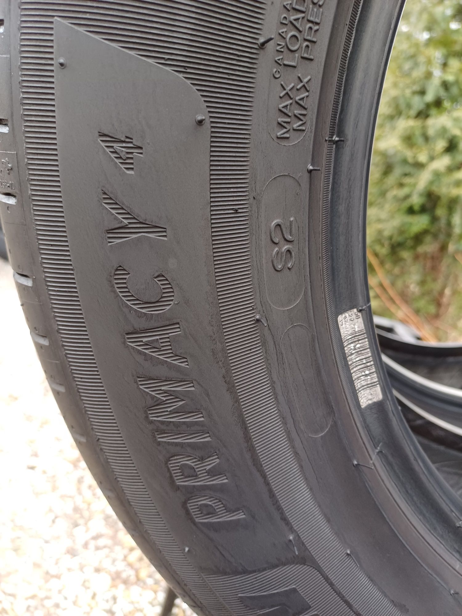 215/65/17 Sprzedam parę opon letnich Michelin Primensy 4