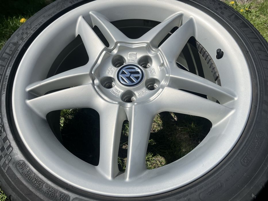 Продам диски з шинами r17 5-100