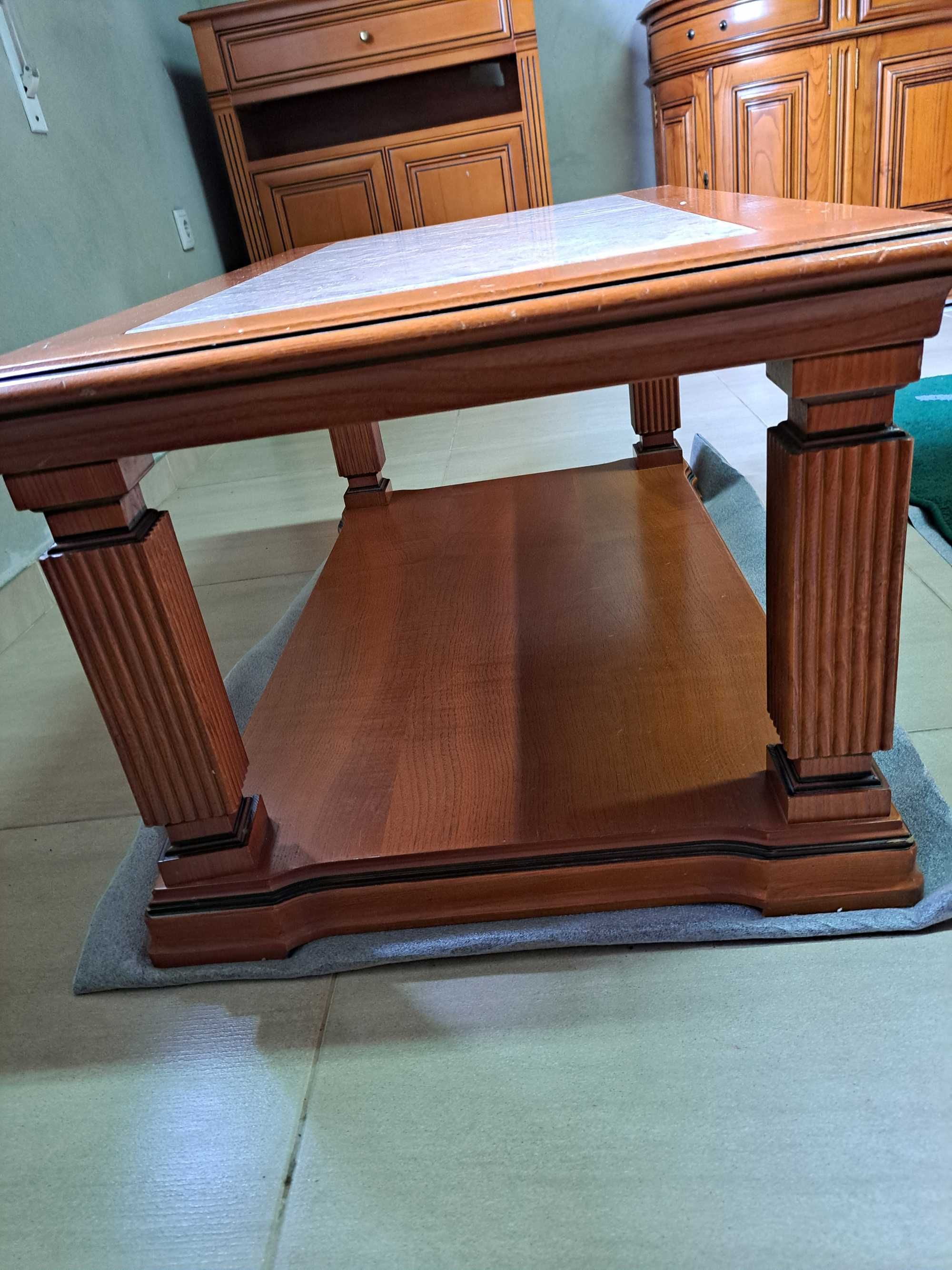 Mesa de centro madeira maciça