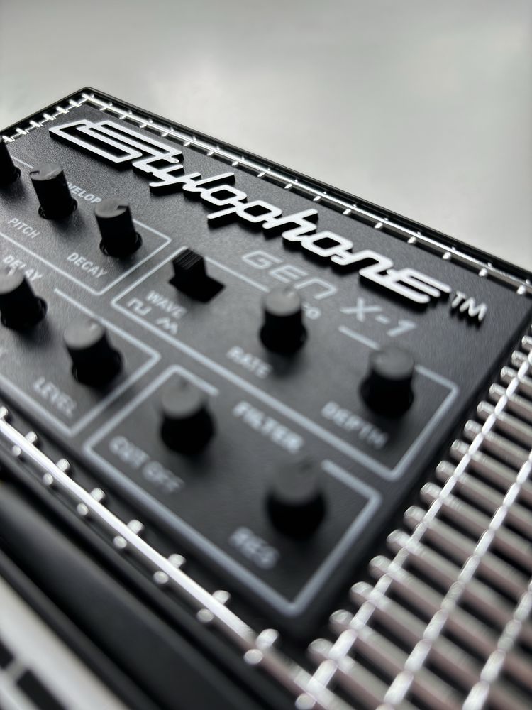 Stylophone gen x-1 syntezator nowy synthesizer retro style