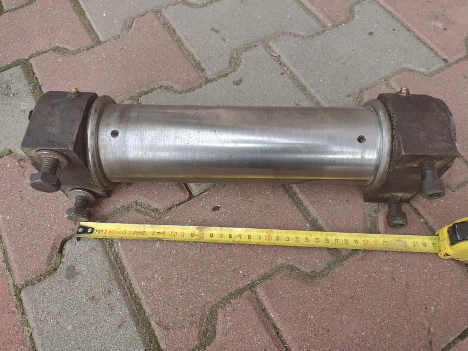 Wałek zdemontowany z wiertarki poziomej