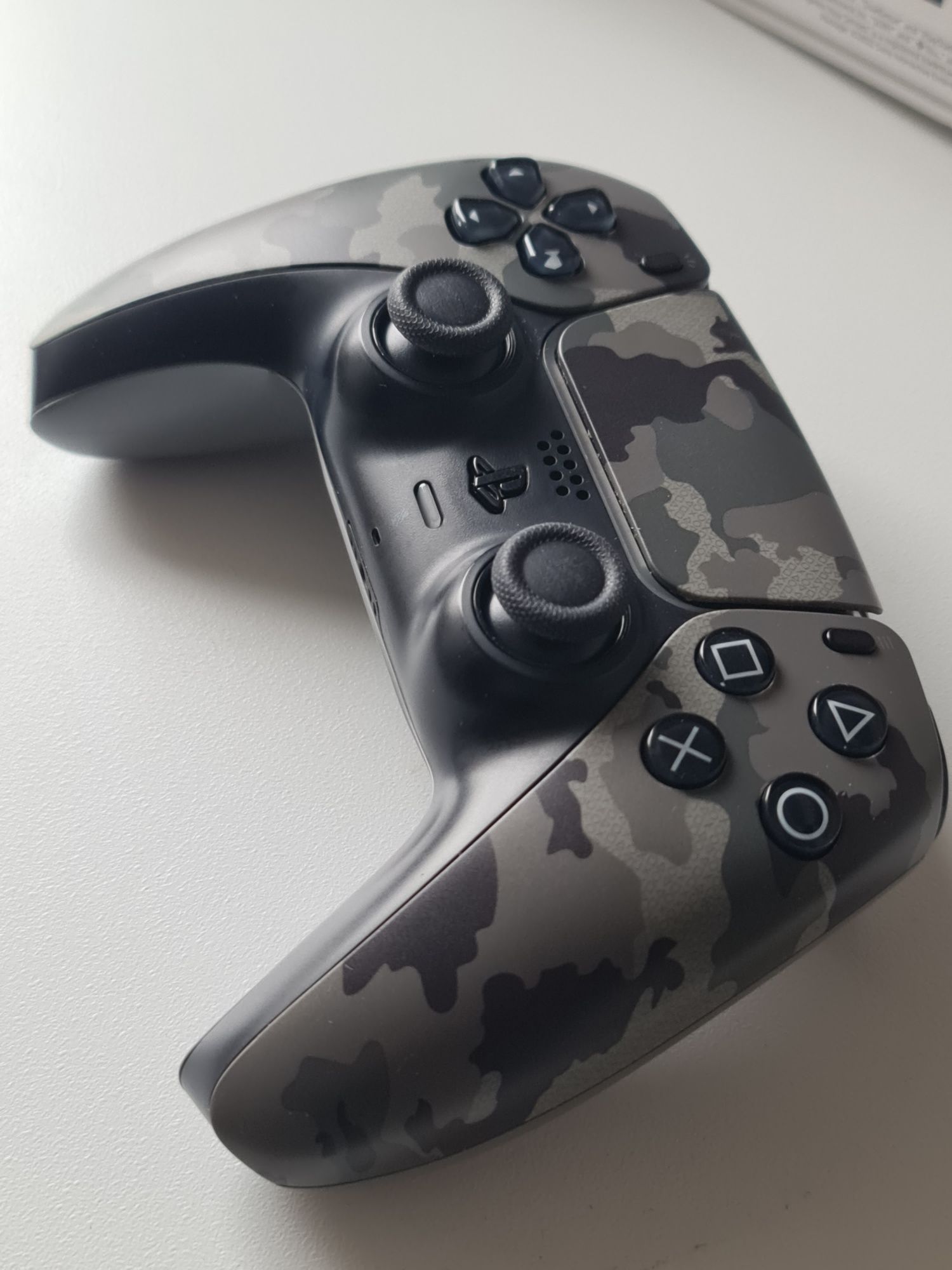 Pad Dualsense PS5 Moro - analogi TMR