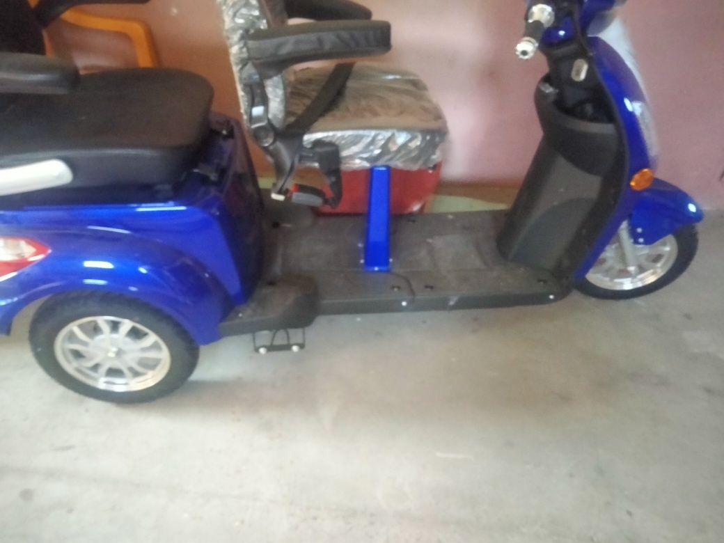 Wózek inwalidzki skuter elektryczny dwuosobowy